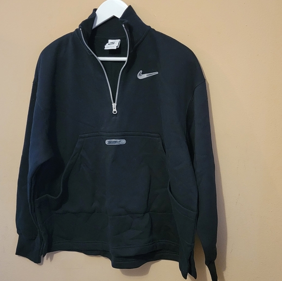 Nike Women's Sportswear Swoosh Fleece ¼-zip top - black - Picture 4 of 10